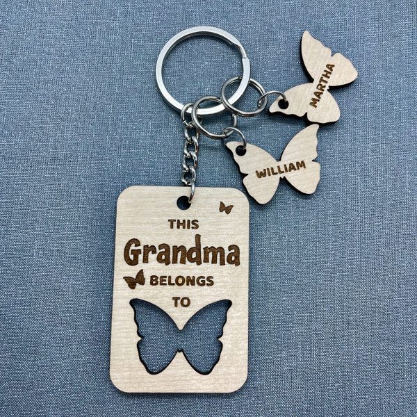Personalised Belongs to Keyring Grandma